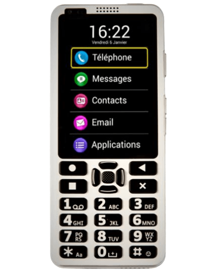 Na zdjęciu widoczny jest telefon komórkowy zaprojektowany z myślą o osobach niewidomych i słabowidzących. Ma jasną obudowę, duży ekran oraz fizyczną, kontrastową klawiaturę z dużymi, wyraźnie oznaczonymi przyciskami. Na ekranie wyświetlone jest menu w formie listy z dużymi ikonami i napisami, m.in. „Téléphone”, „Messages”, „Contacts”, „Email” i „Applications”. Wybrana opcja „Téléphone” jest podświetlona. Pod ekranem znajduje się zestaw przycisków nawigacyjnych oraz numeryczna klawiatura z oznaczeniami liter. Urządzenie ułatwia obsługę dzięki dużym elementom i czytelnemu interfejsowi.